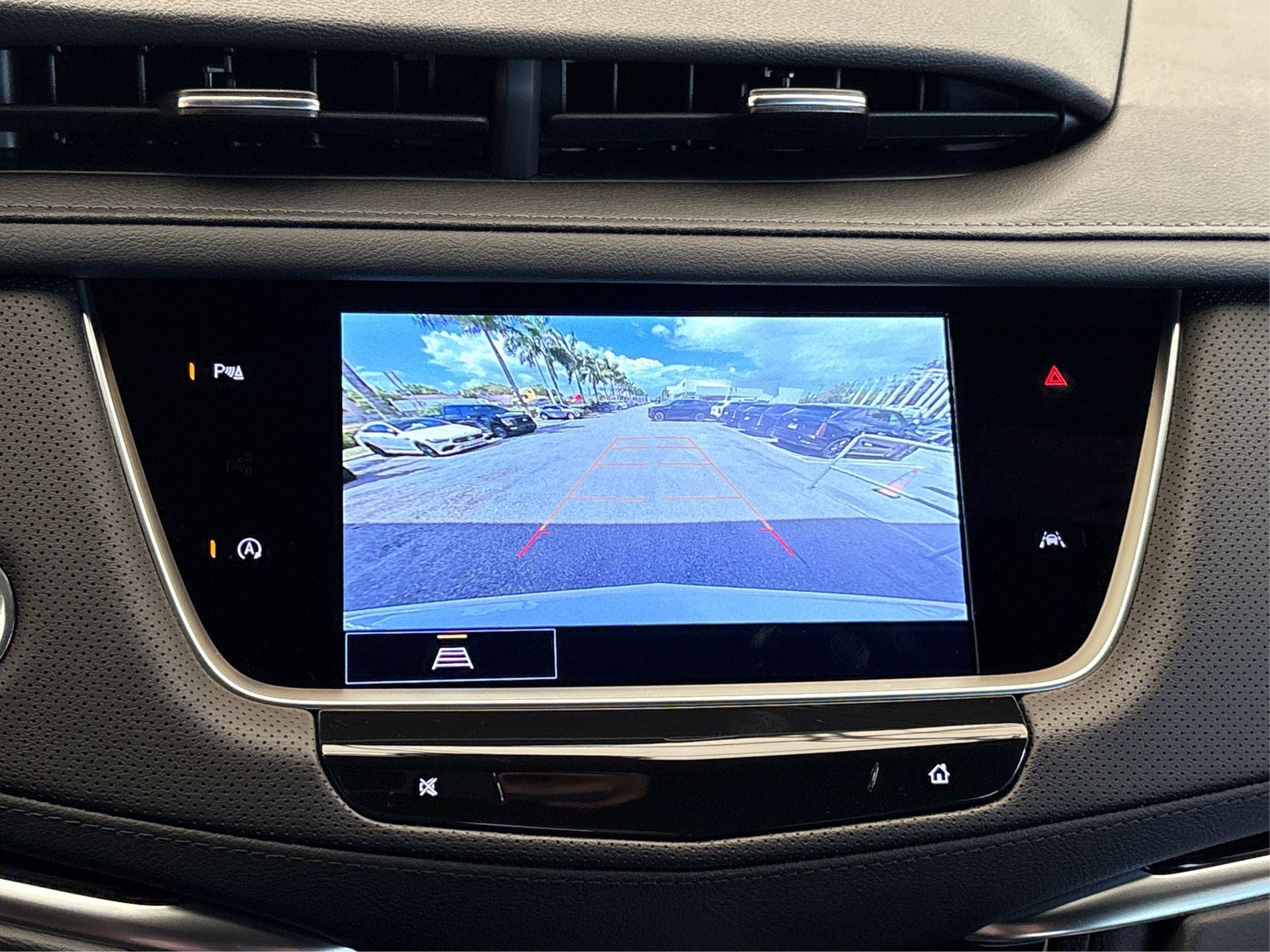 2025 Cadillac XT6 Luxury