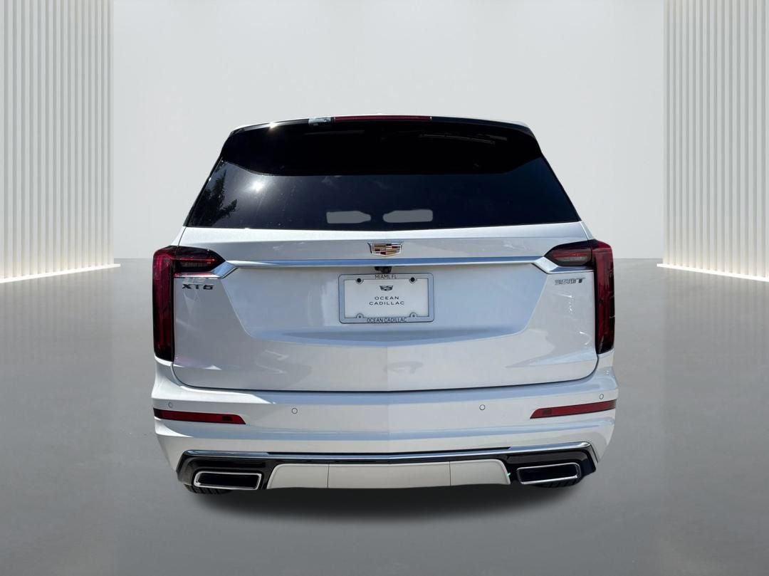 2025 Cadillac XT6 Luxury