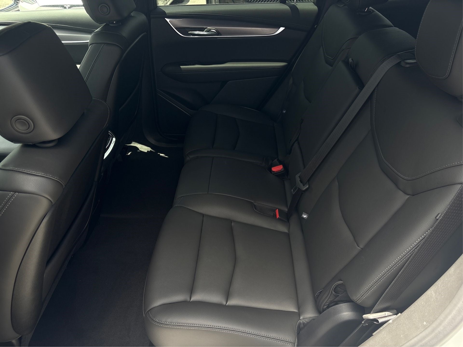 2025 Cadillac XT6 Luxury