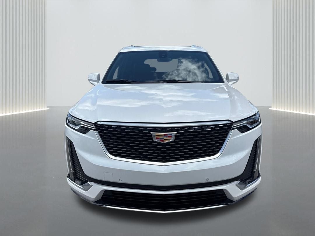 2025 Cadillac XT6 Luxury