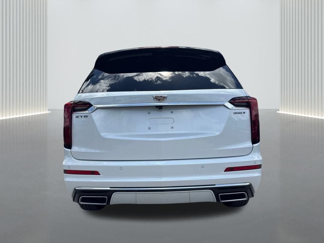 2025 Cadillac XT6 Luxury