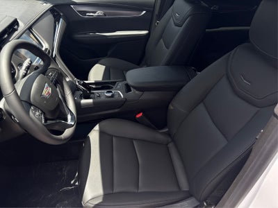 2025 Cadillac XT6 Luxury