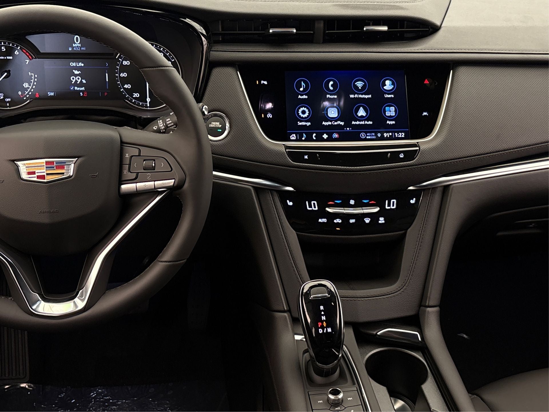 2025 Cadillac XT6 Luxury