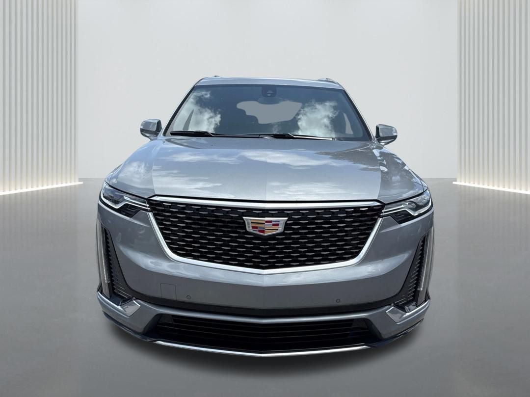 2025 Cadillac XT6 Luxury