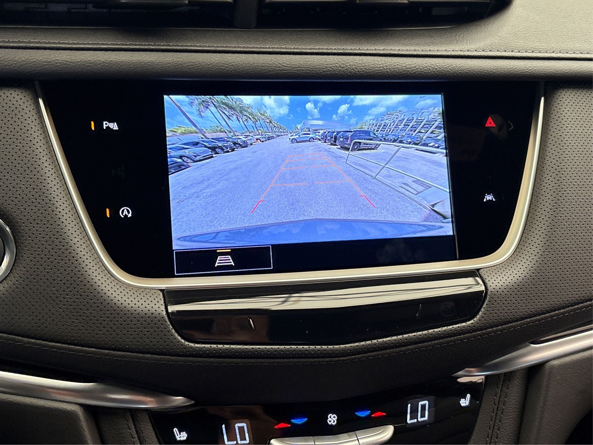 2025 Cadillac XT6 Luxury