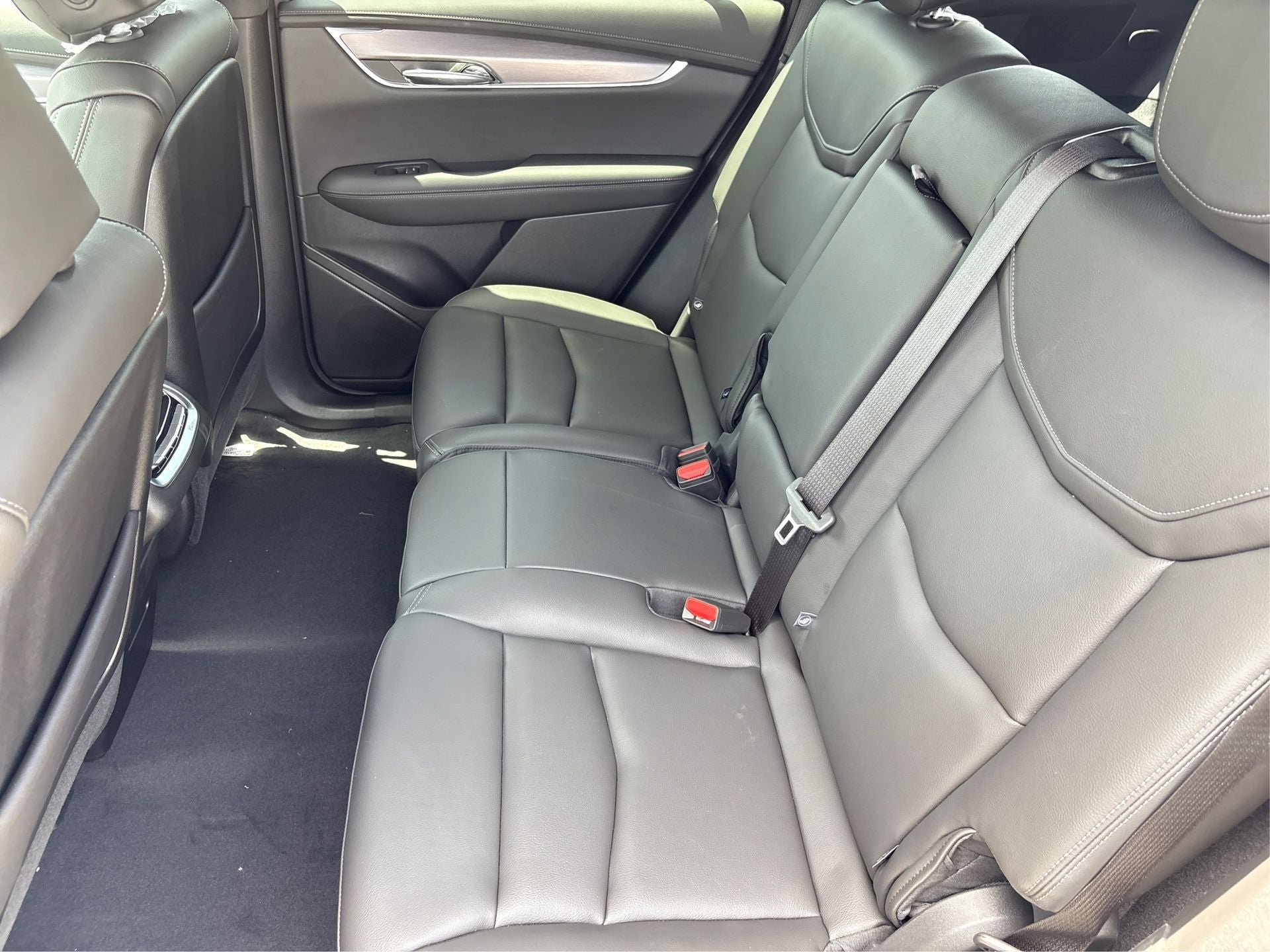 2025 Cadillac XT6 Luxury