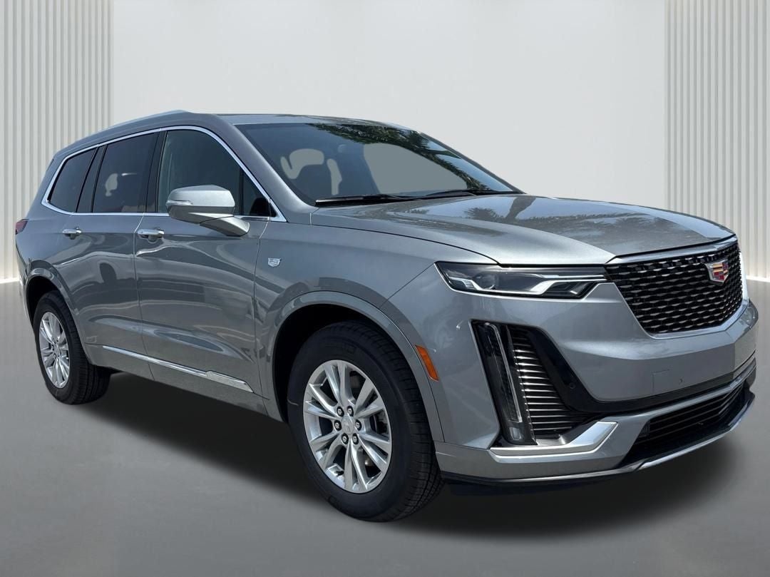 2025 Cadillac XT6 Luxury