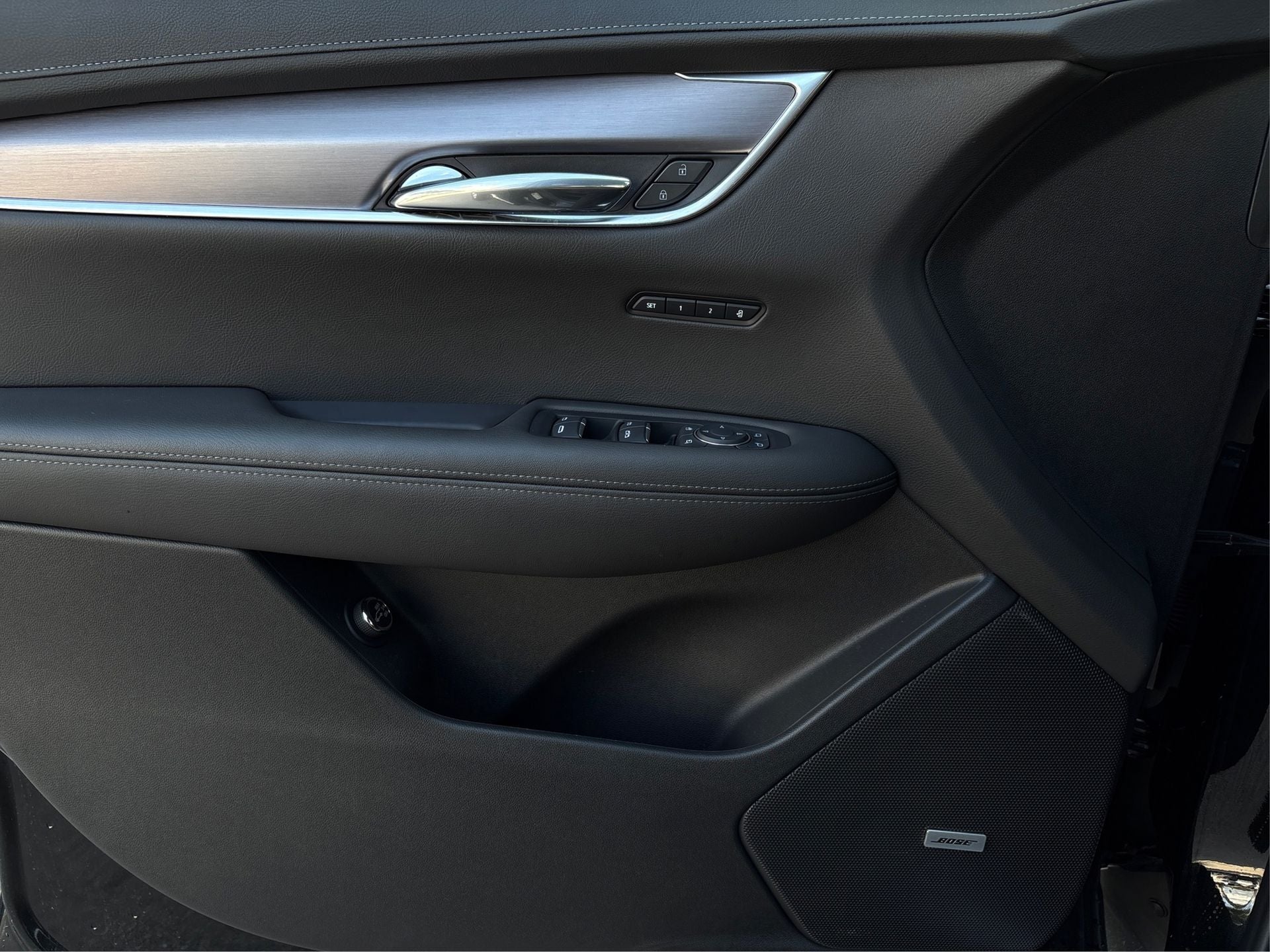 2025 Cadillac XT6 Luxury