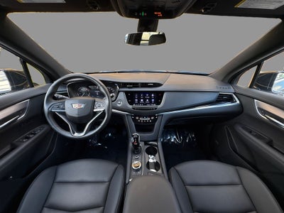 2025 Cadillac XT6 Luxury