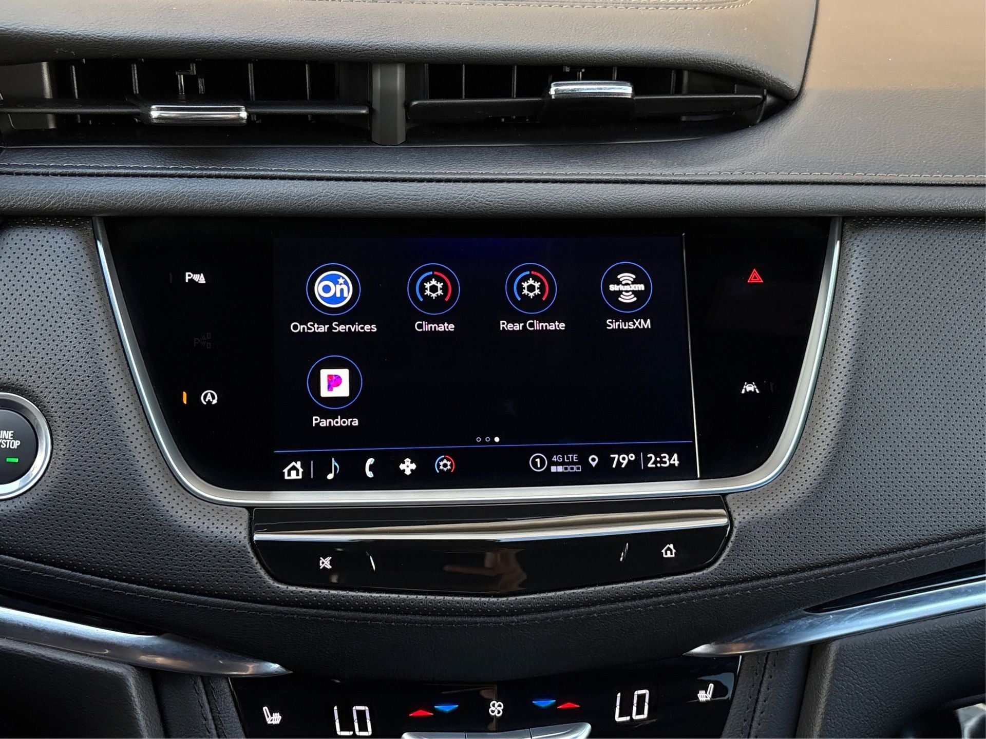 2025 Cadillac XT6 Luxury