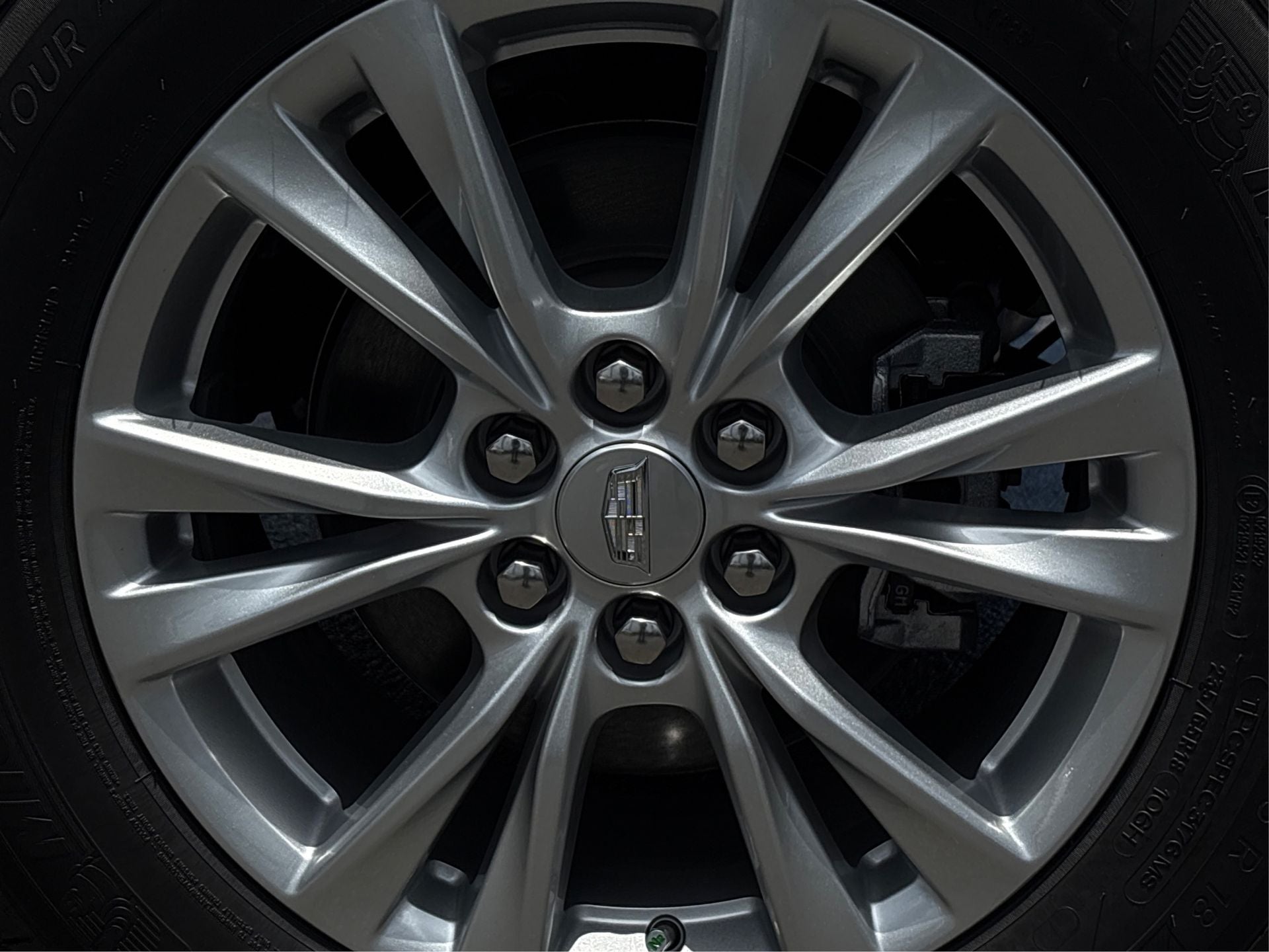 2025 Cadillac XT6 Luxury