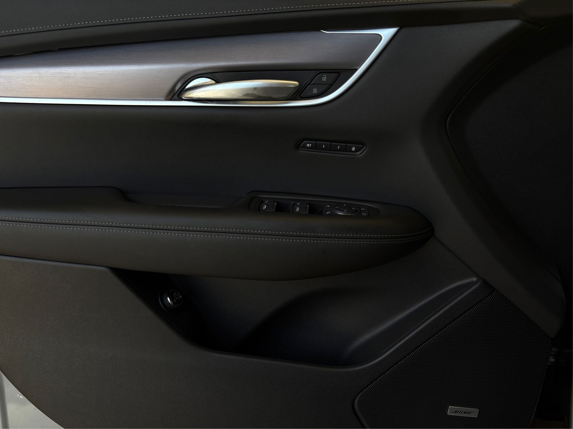 2025 Cadillac XT6 Luxury