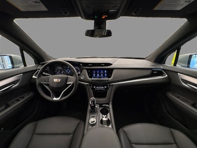 2025 Cadillac XT6 Luxury