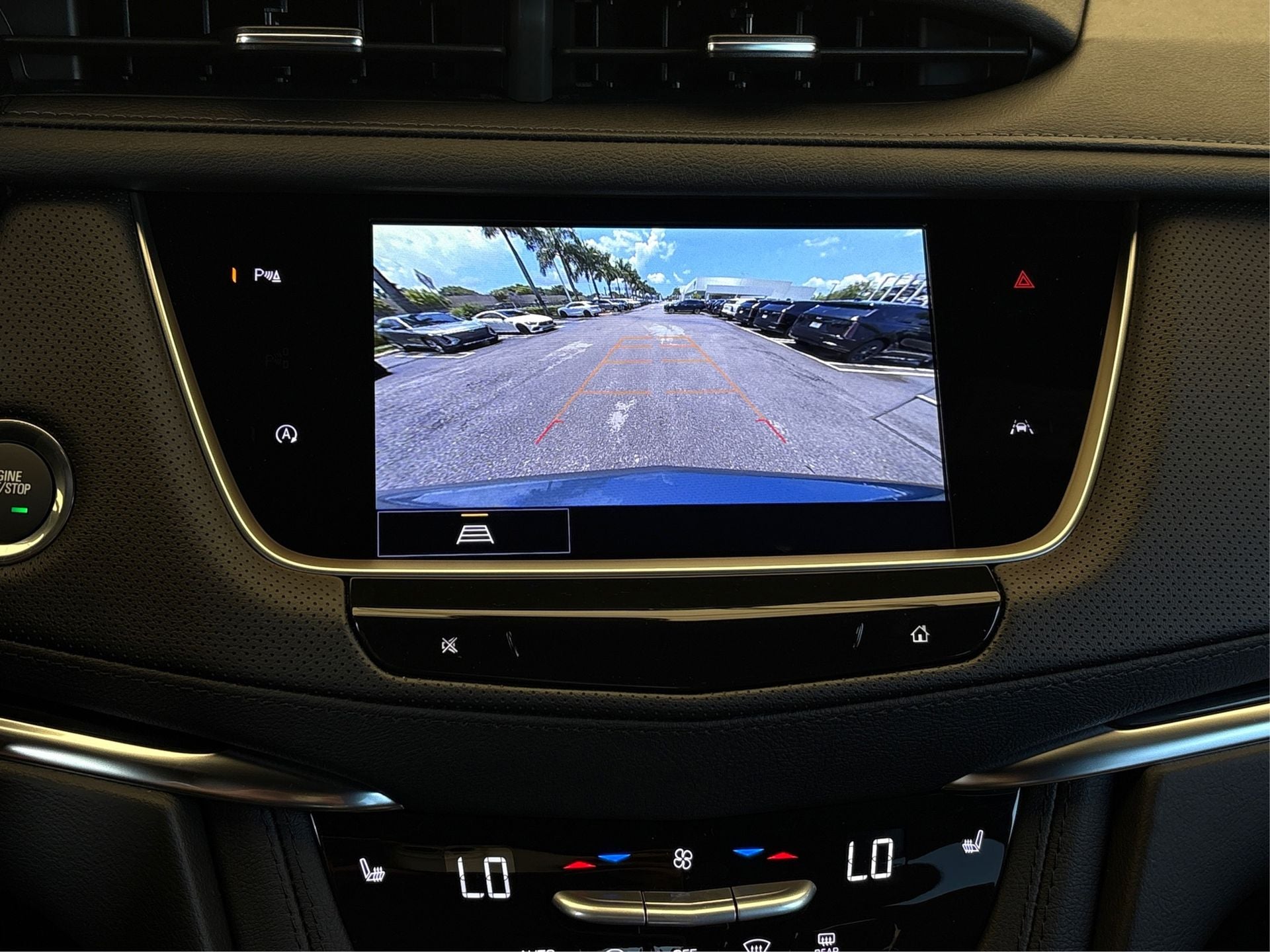 2025 Cadillac XT6 Luxury