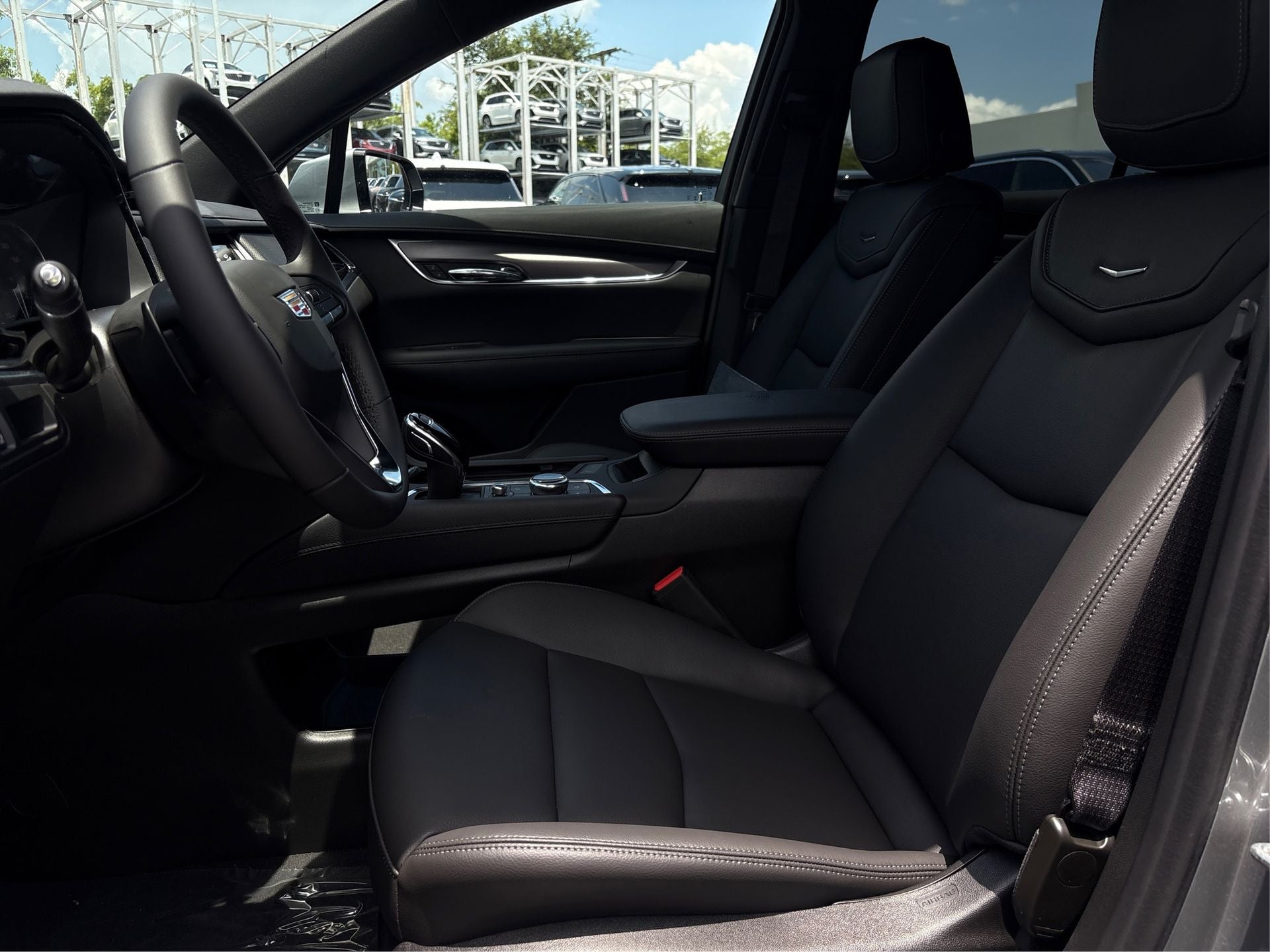 2025 Cadillac XT6 Luxury