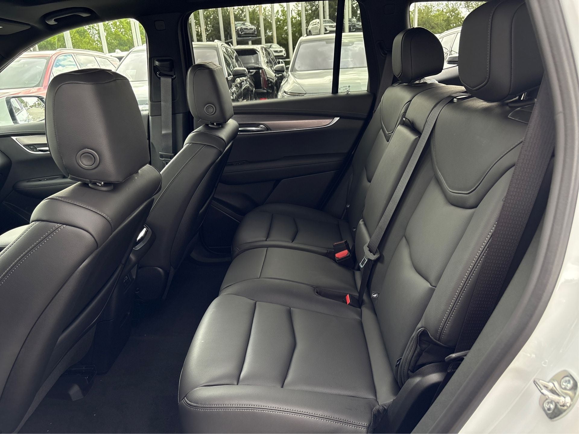 2025 Cadillac XT6 Luxury