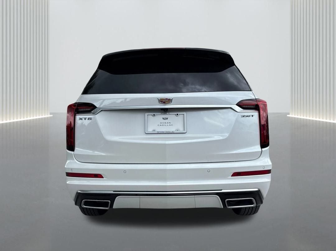 2025 Cadillac XT6 Luxury