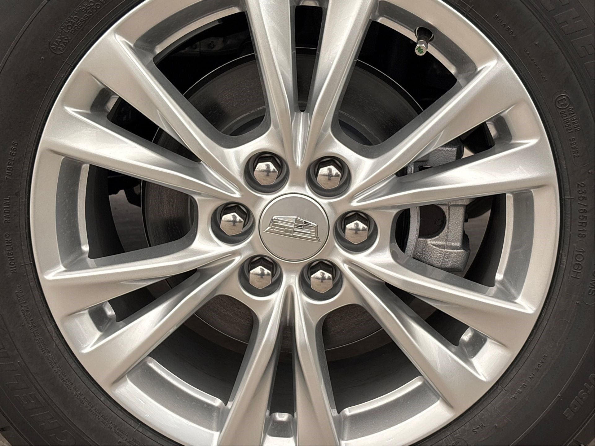 2025 Cadillac XT6 Luxury