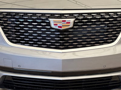 2025 Cadillac XT6 Luxury