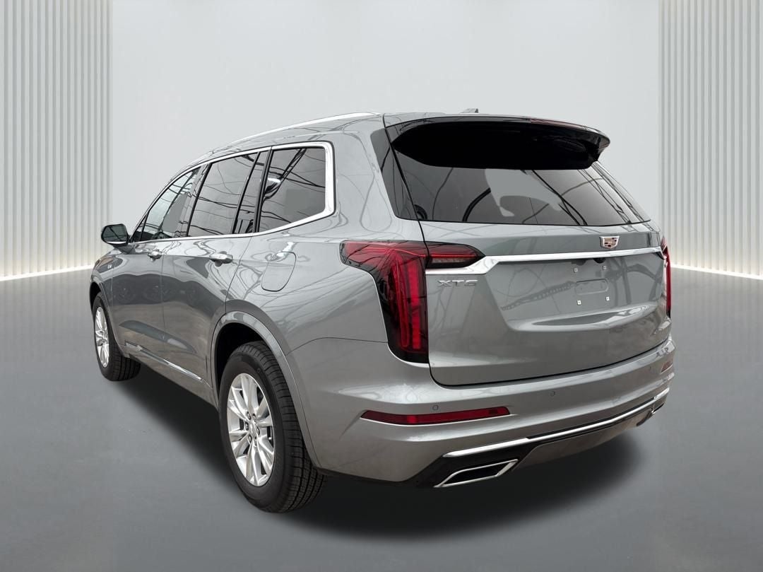 2025 Cadillac XT6 Luxury