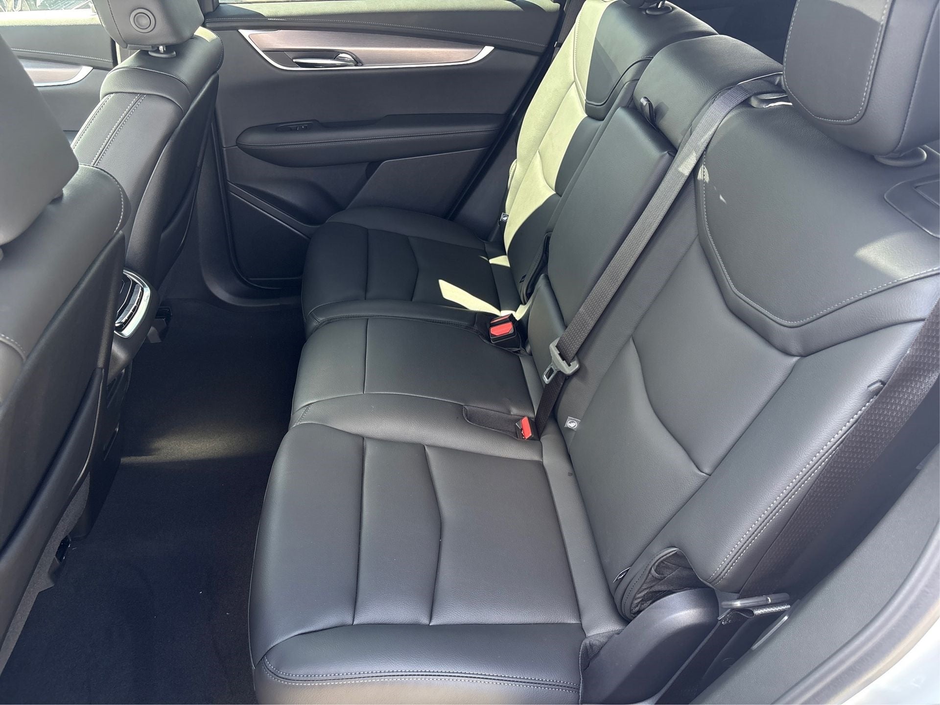 2025 Cadillac XT6 Luxury