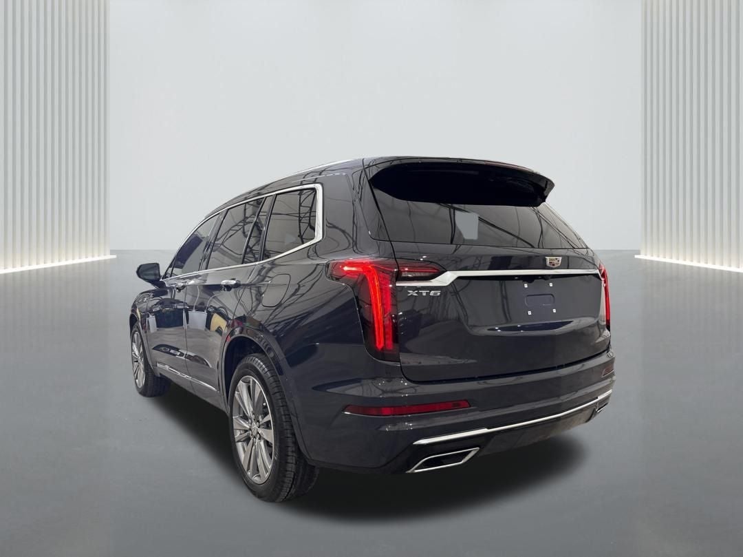 2025 Cadillac XT6 Premium Luxury