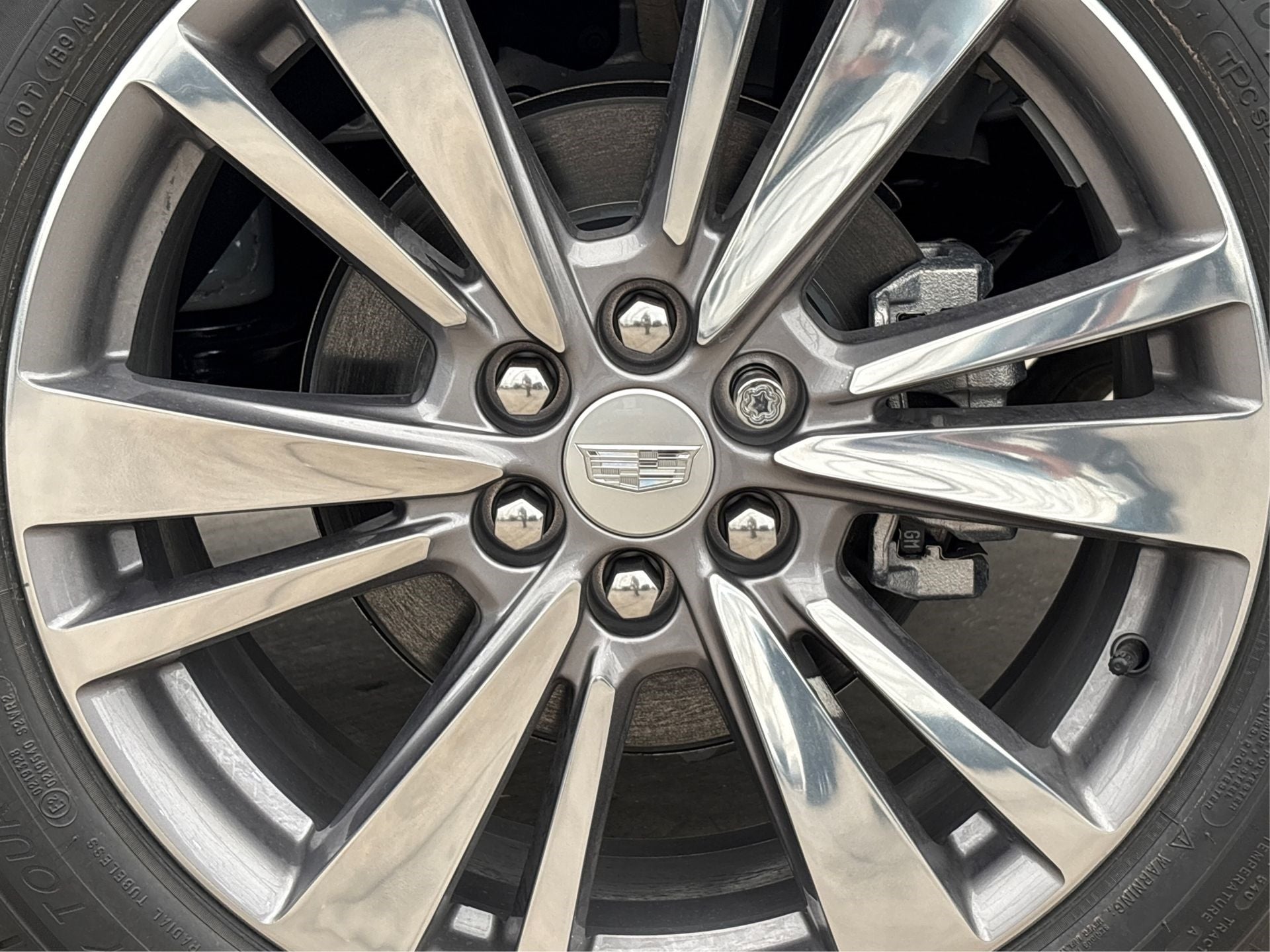 2025 Cadillac XT6 Premium Luxury