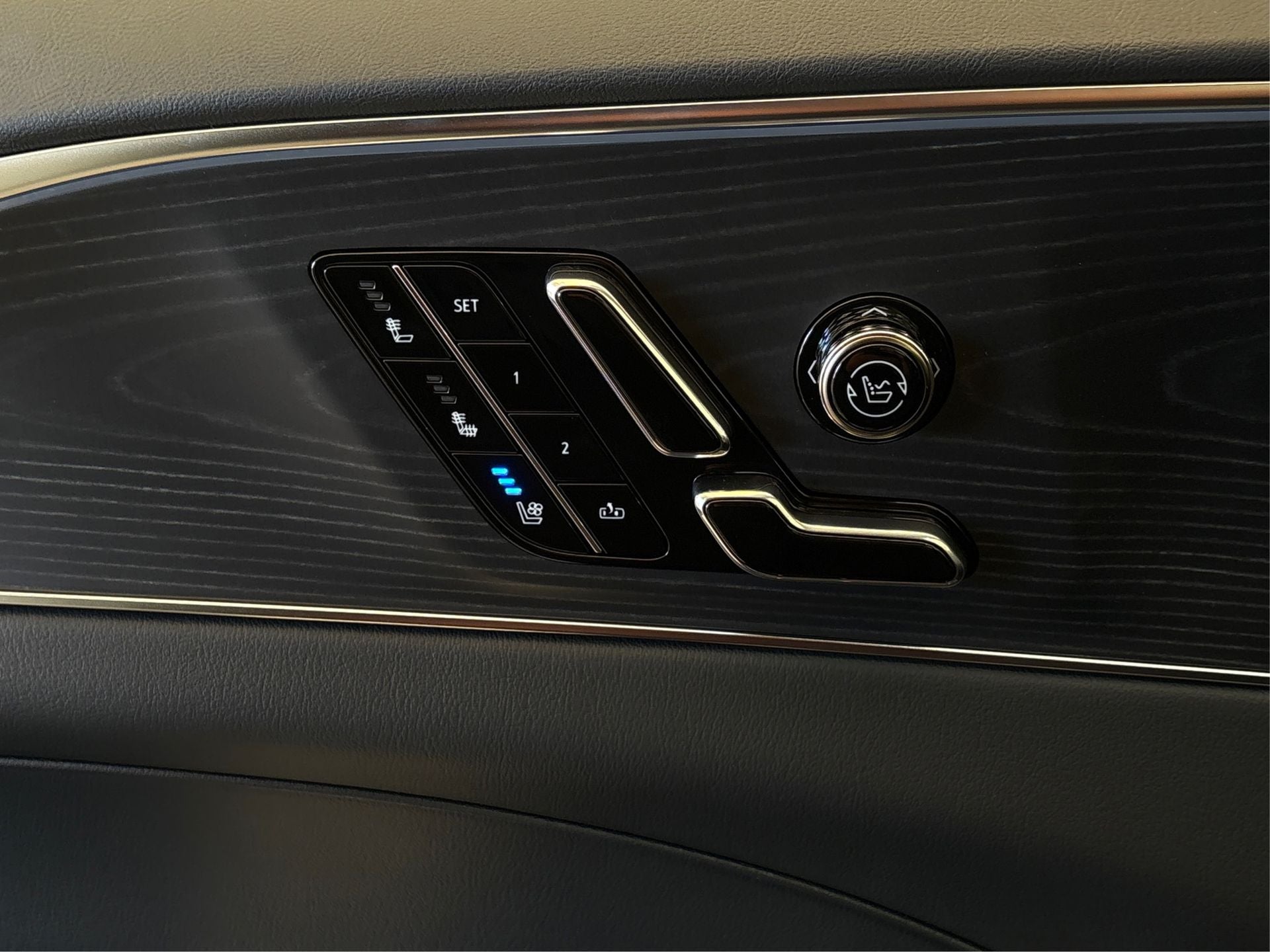 2026 Cadillac LYRIQ Premium Sport