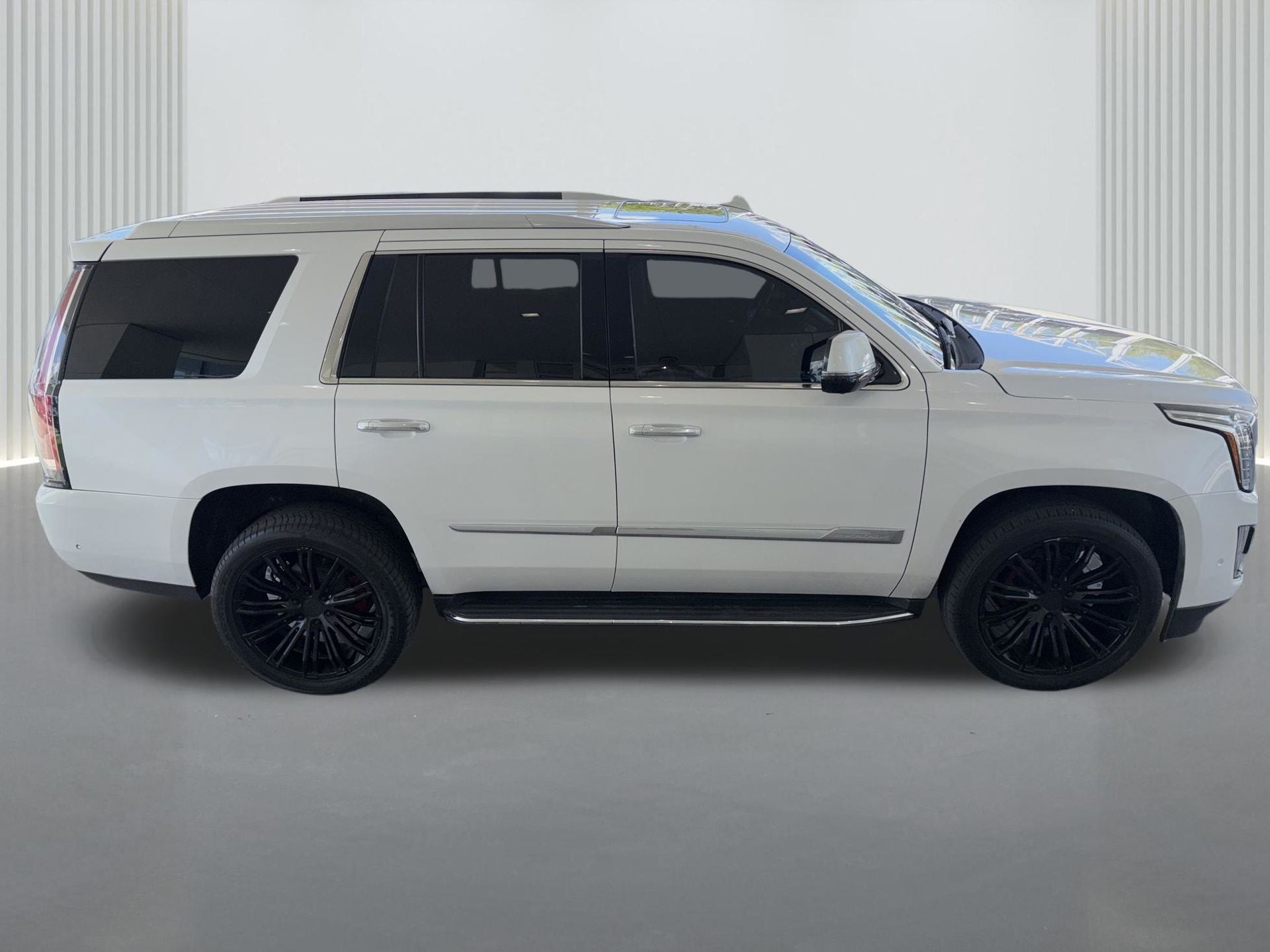 2019 Cadillac Escalade Luxury