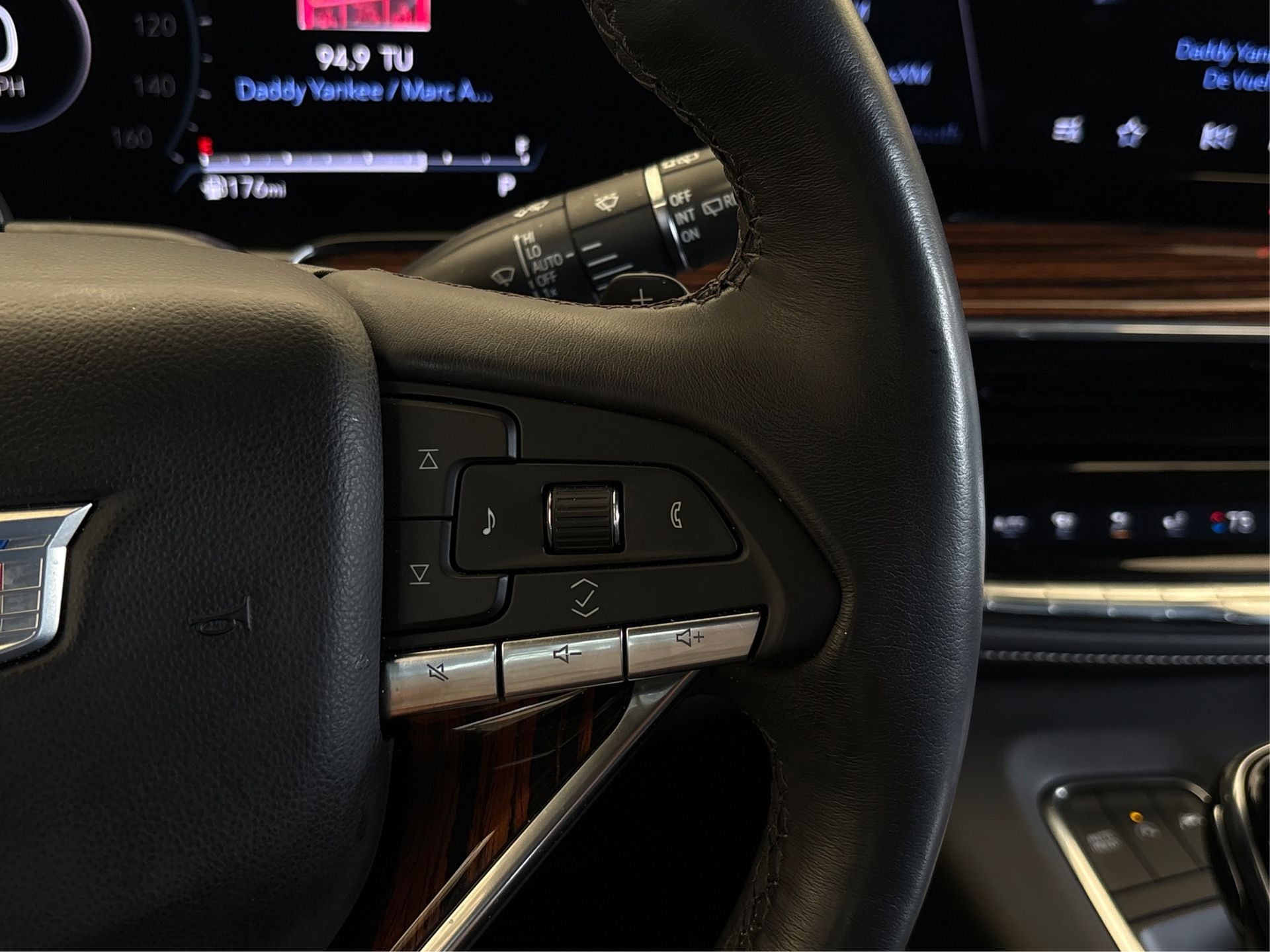 2023 Cadillac Escalade Premium Luxury