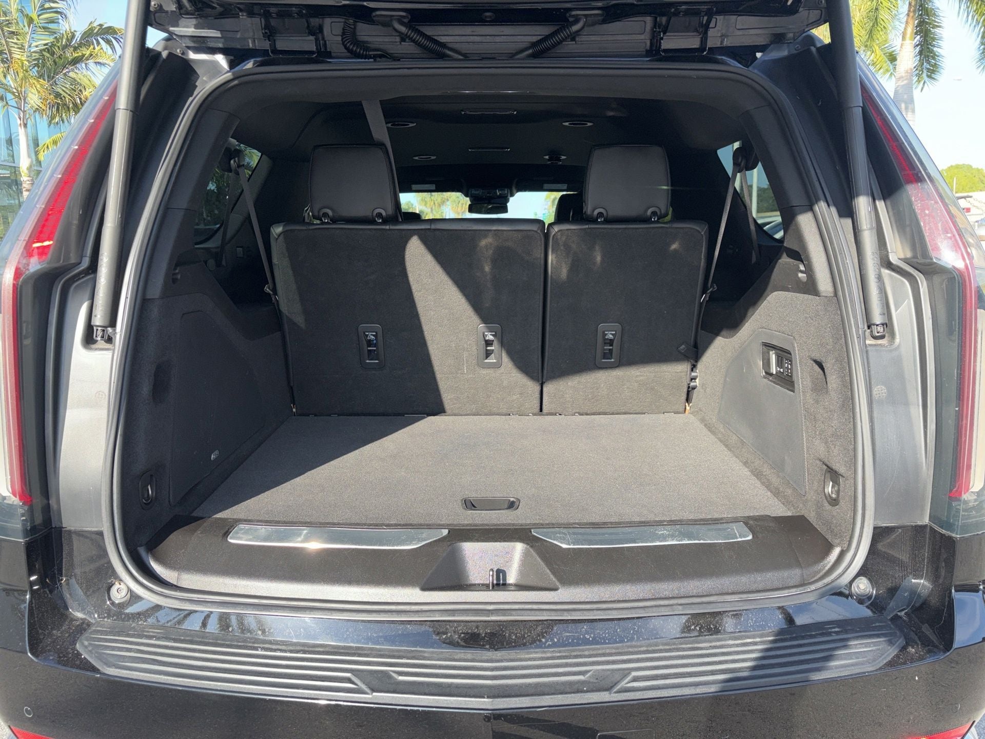2022 Cadillac Escalade ESV Luxury