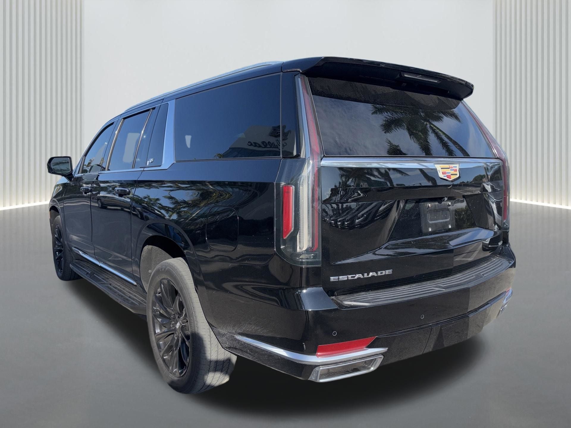 2022 Cadillac Escalade ESV Luxury