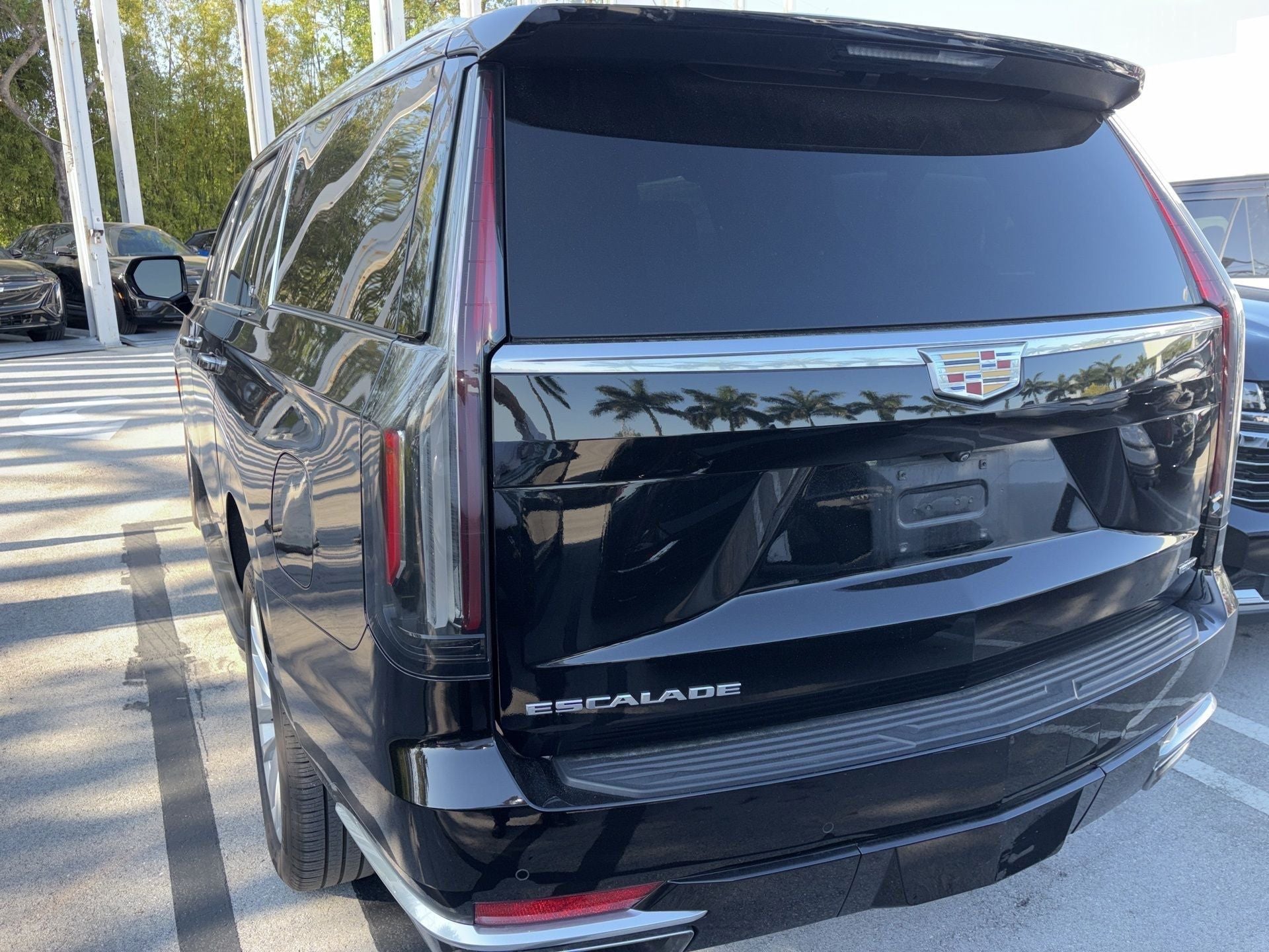 2023 Cadillac Escalade ESV Luxury