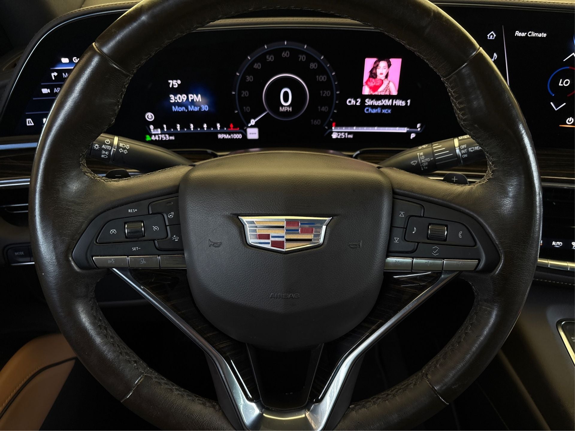 2022 Cadillac Escalade ESV Premium