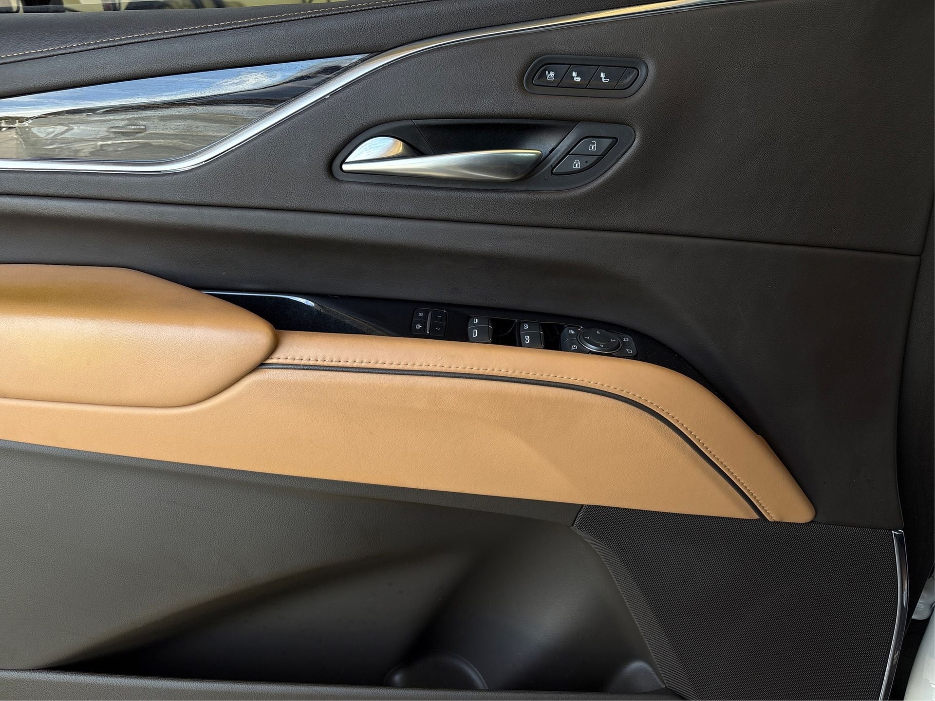 2022 Cadillac Escalade ESV Premium