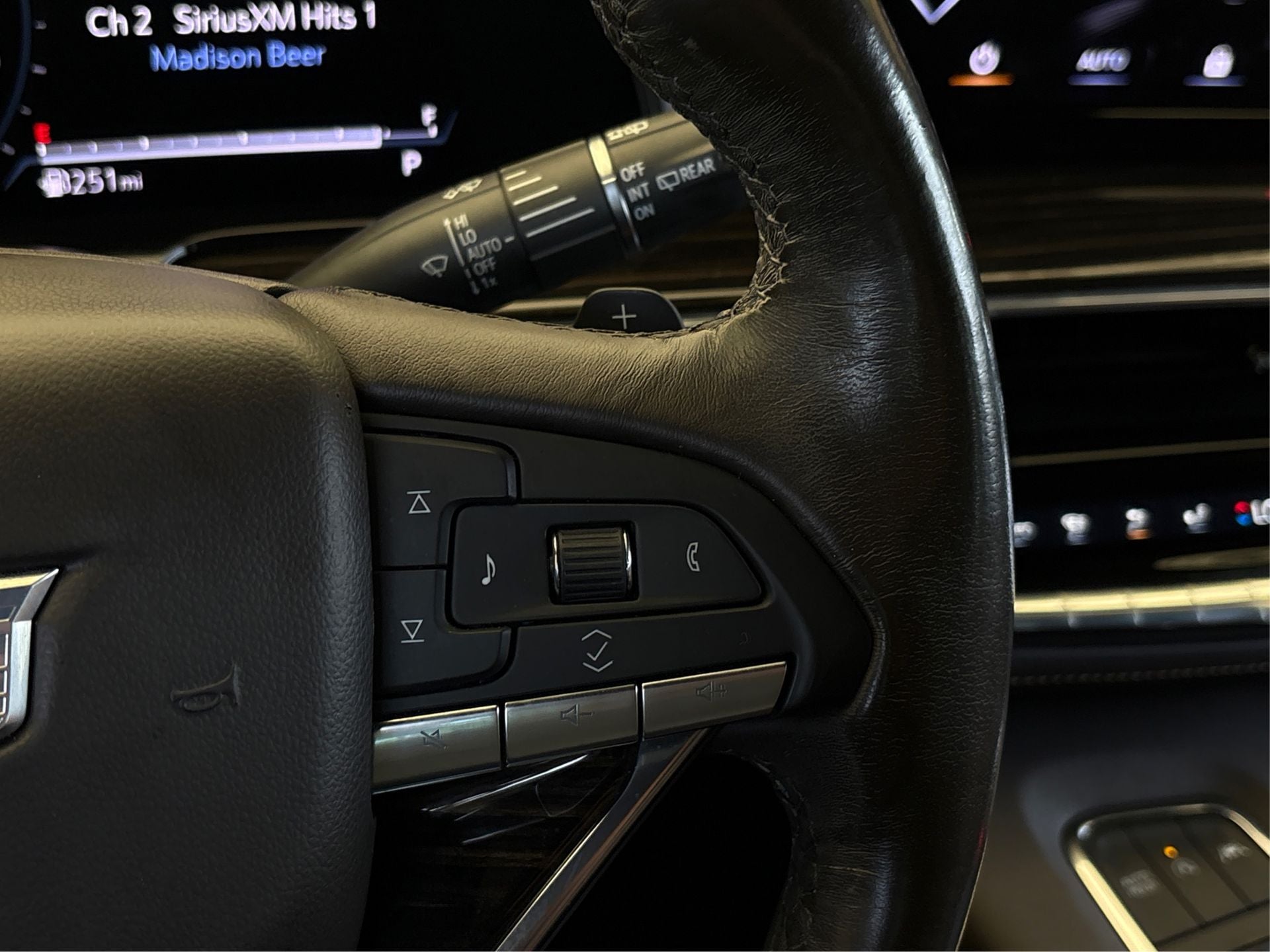 2022 Cadillac Escalade ESV Premium