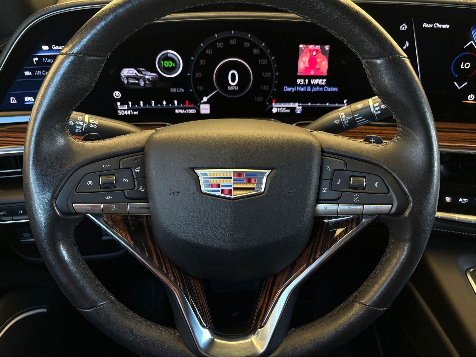 2024 Cadillac Escalade ESV Luxury