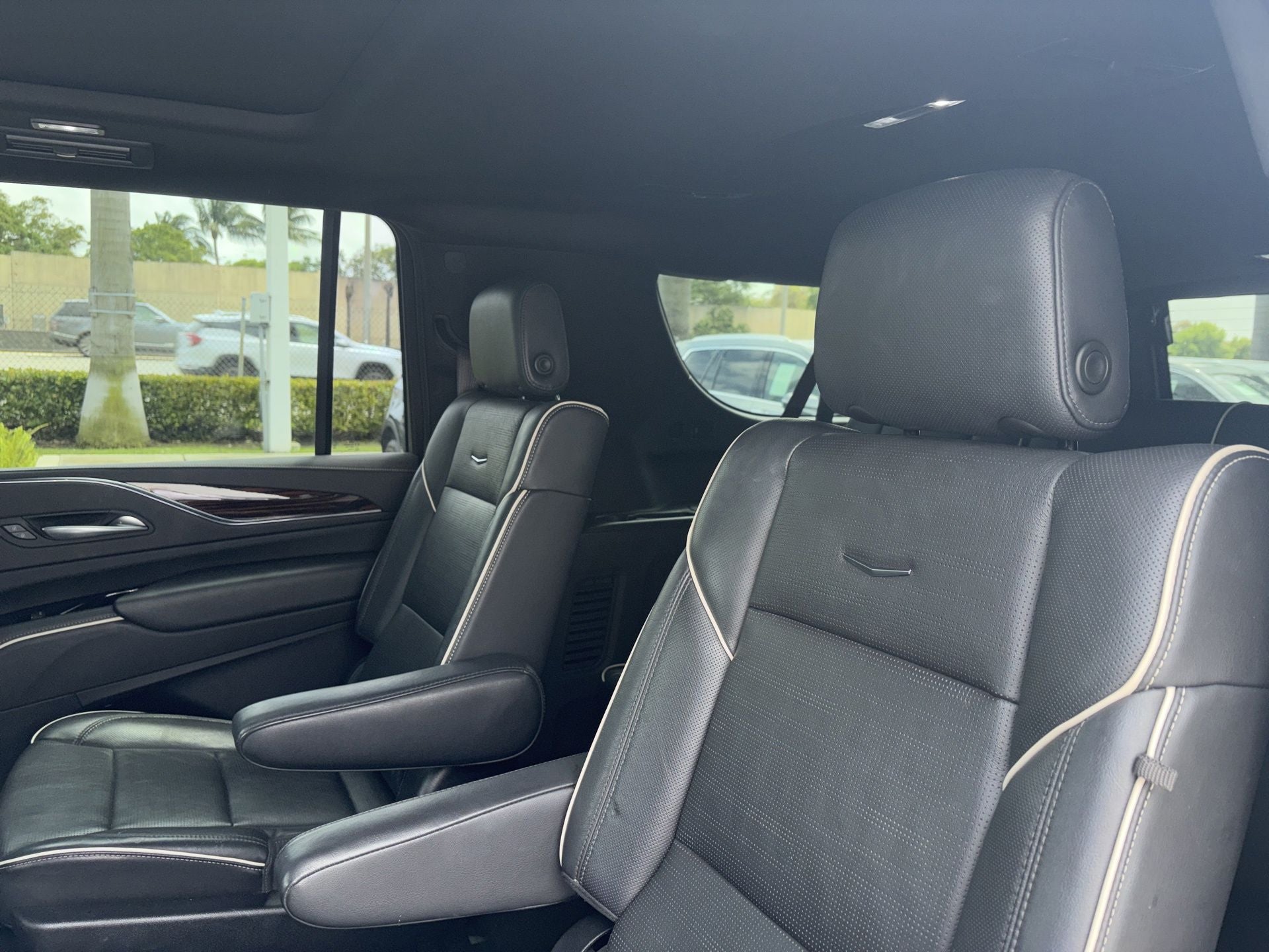 2021 Cadillac Escalade ESV Premium