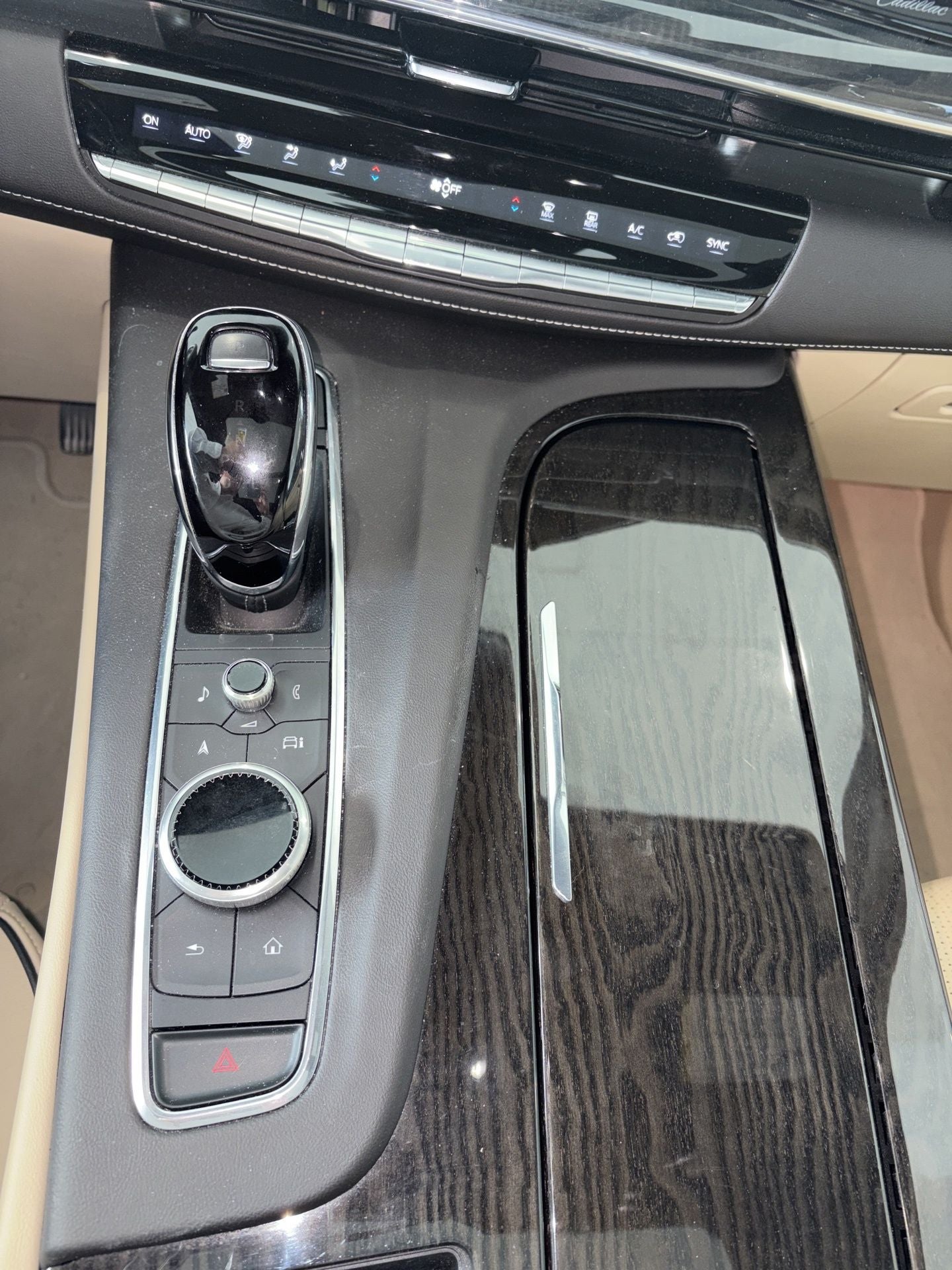 2024 Cadillac Escalade ESV Premium