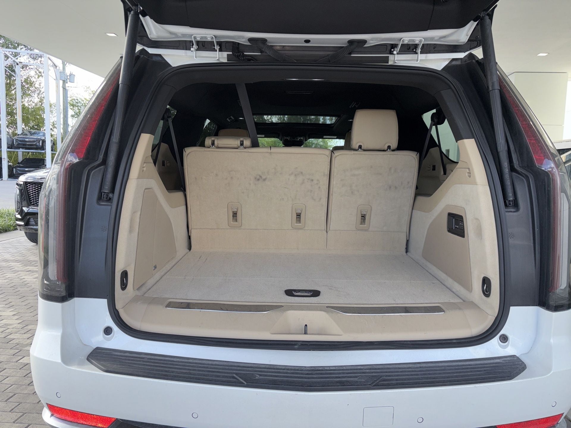 2024 Cadillac Escalade ESV Premium