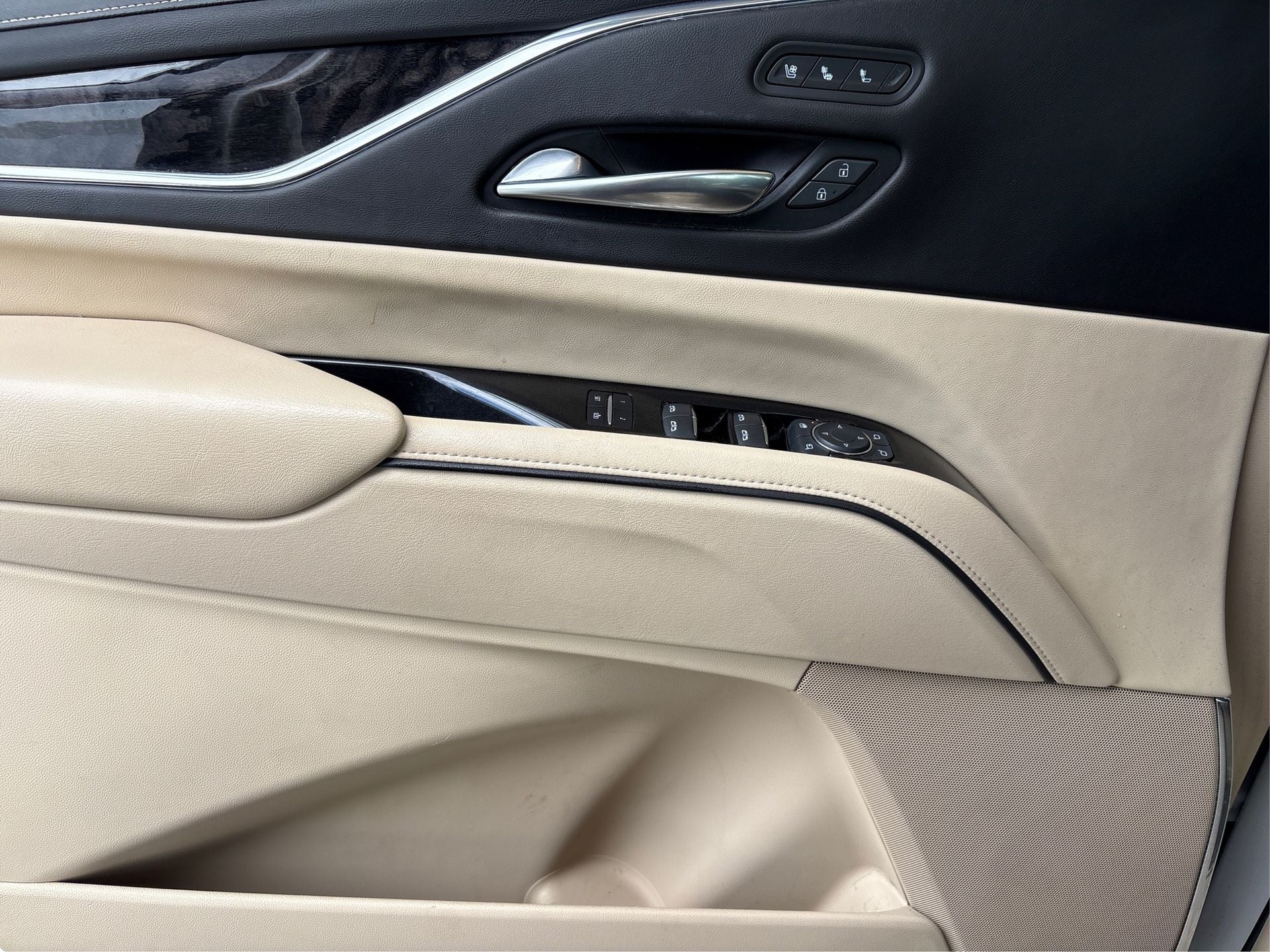 2021 Cadillac Escalade ESV Premium