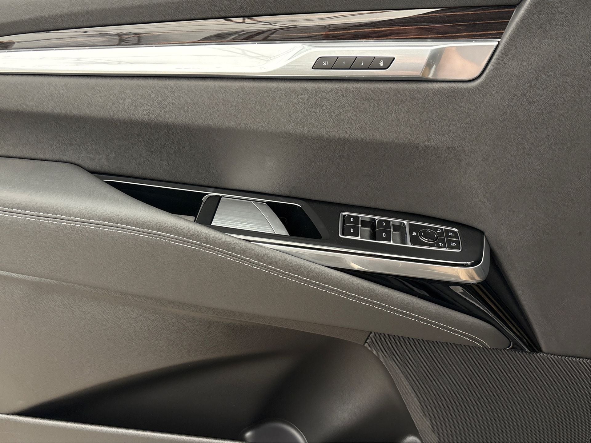 2025 Cadillac Escalade Premium Luxury