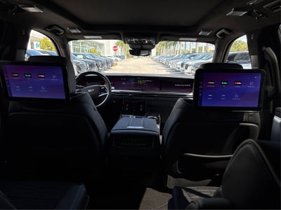 2025 Cadillac Escalade ESV Sport Platinum