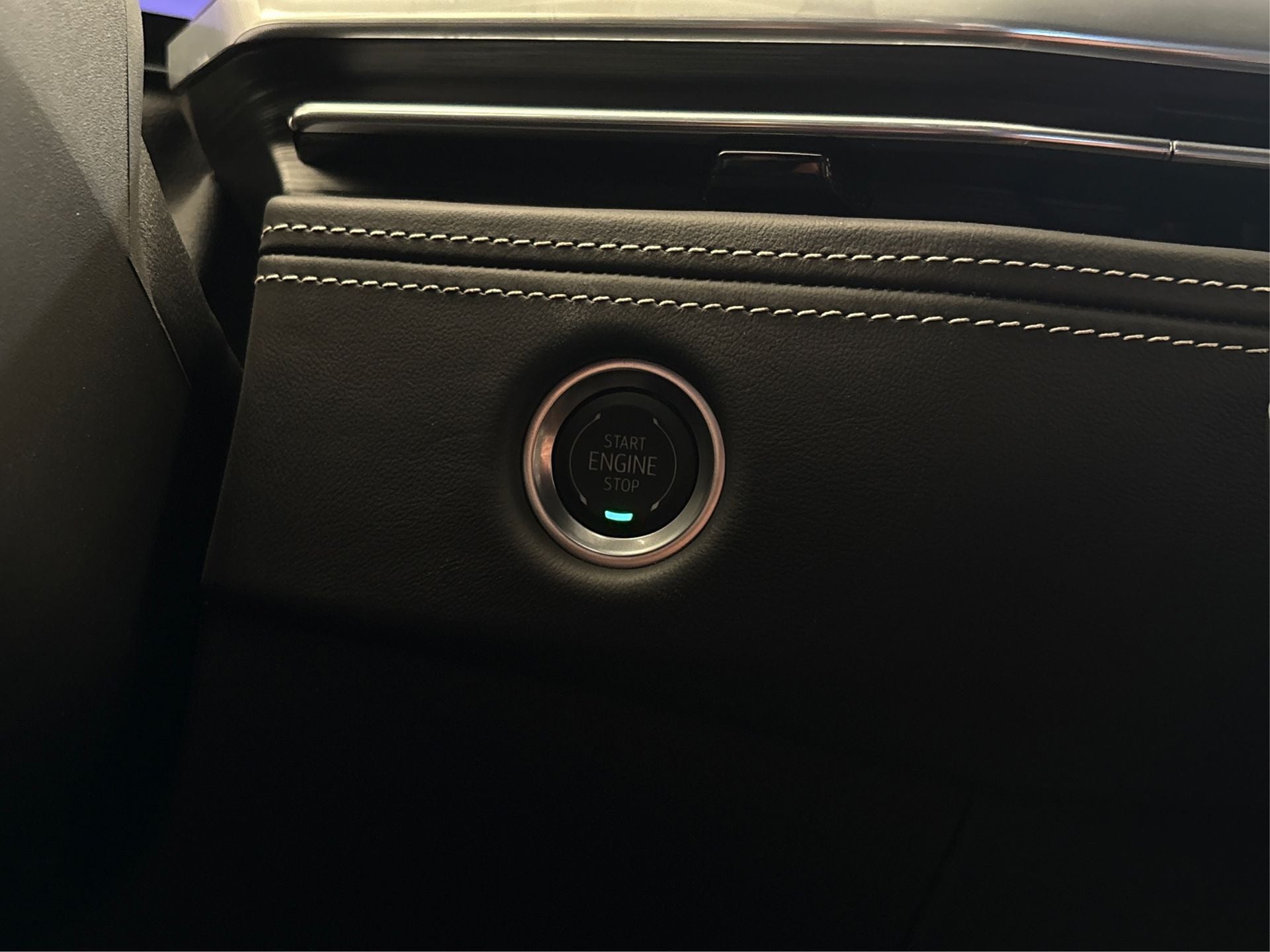 2025 Cadillac Escalade ESV Sport Platinum