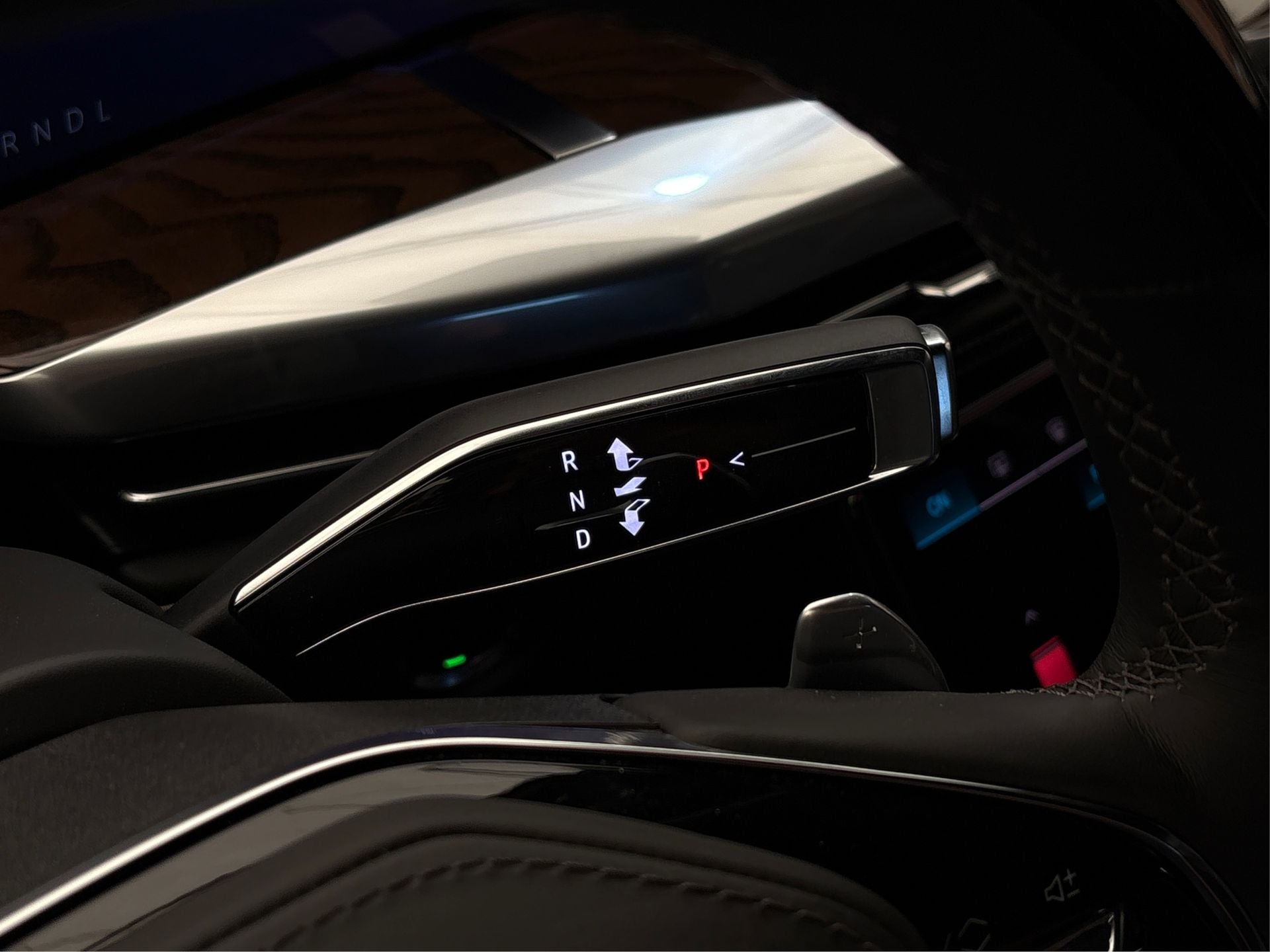 2025 Cadillac Escalade ESV Sport Platinum