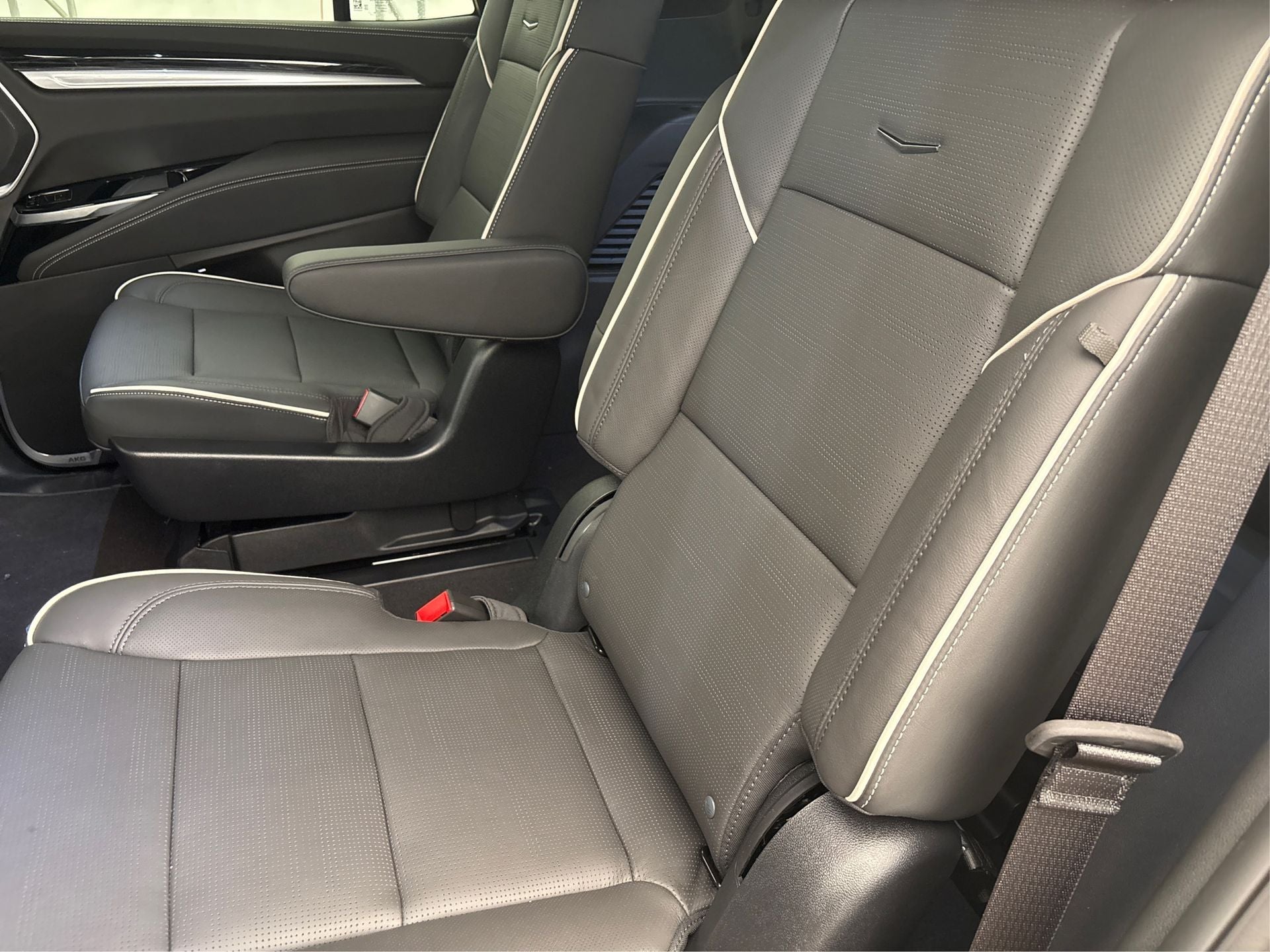 2025 Cadillac Escalade Sport