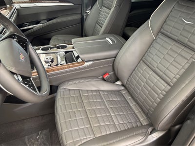 2025 Cadillac Escalade Sport Platinum