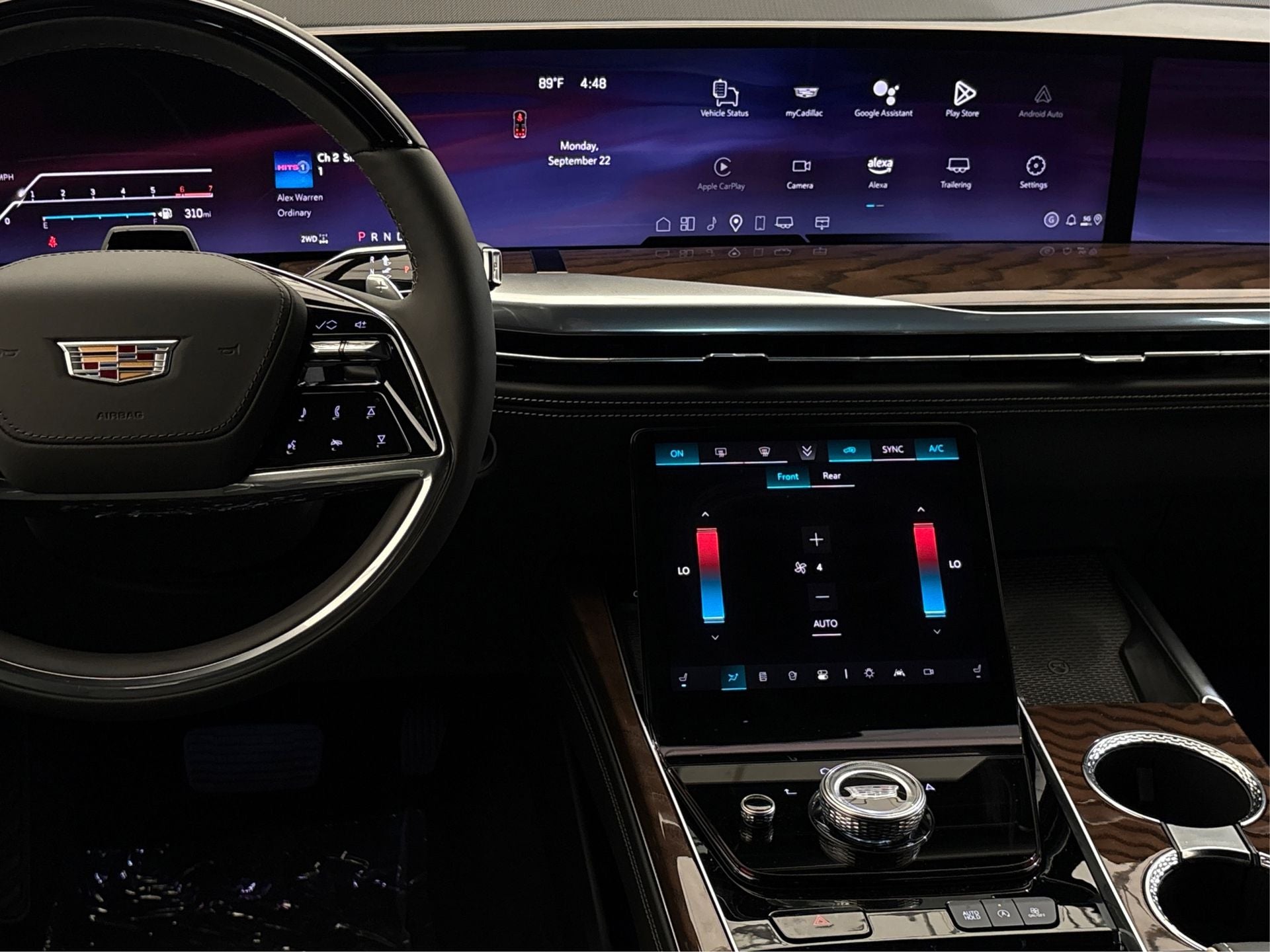 2025 Cadillac Escalade Sport Platinum
