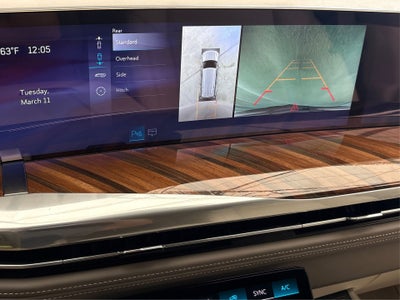 2025 Cadillac Escalade Sport Platinum