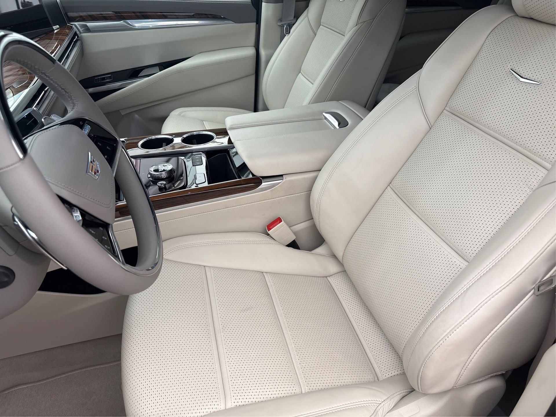 2025 Cadillac Escalade Sport Platinum